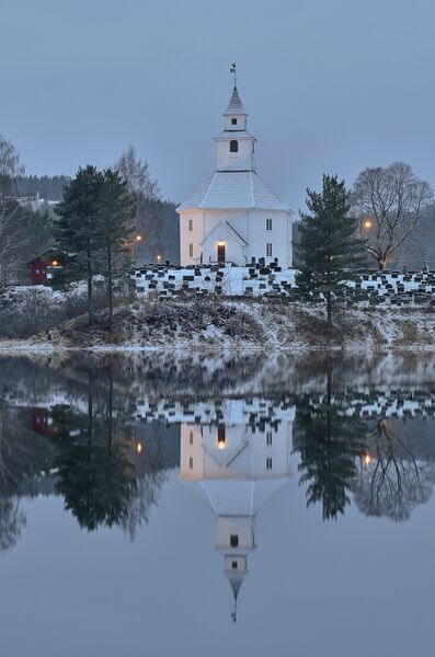 Fil:Hornnes kyrkje 241224.jpg