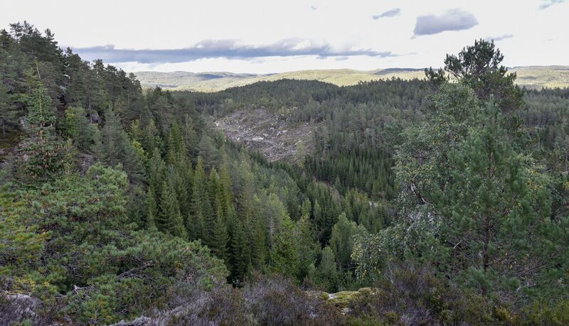 Fil:Kiledalen Hægeland 160925.jpg