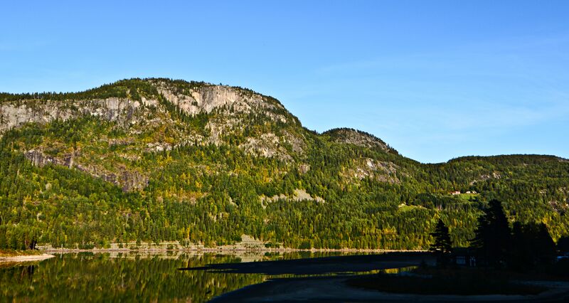 Fil:Skorsfjell Bygland 170916.jpg