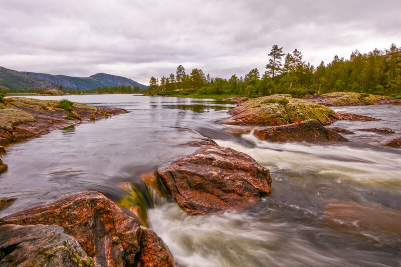 Fil:Beinsvatnet Logna 120715-2.jpg