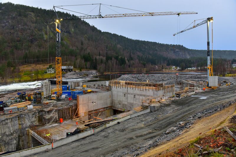 Fil:Fennefoss kraftverk 201121-2.jpg