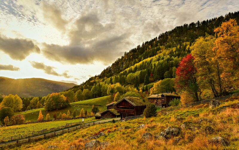 Fil:Rygnestad Valle 031018-2.jpg