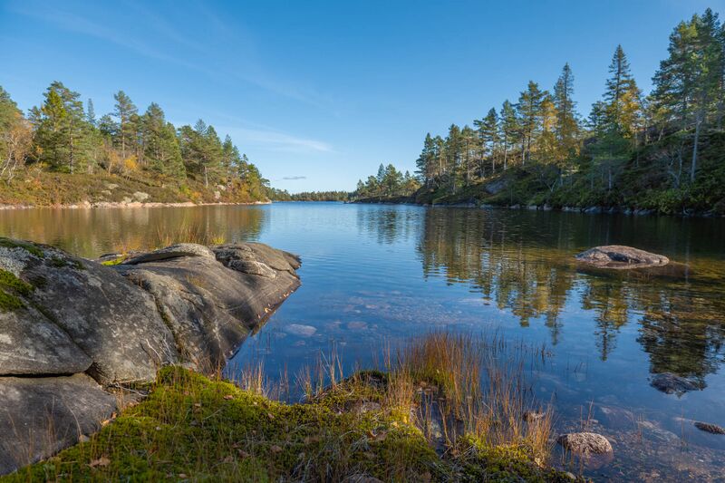Fil:Longeraksvatnet 051023.jpg