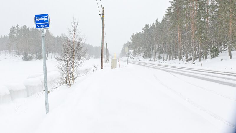 Fil:Slettefet Moi bussholdeplass 310126-2.jpg