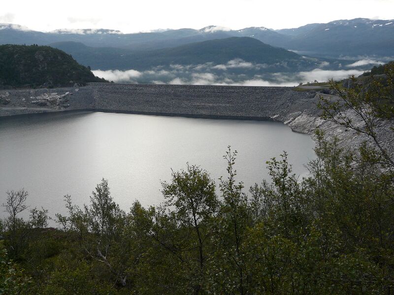 Fil:Vatndalsdammen 2.jpg