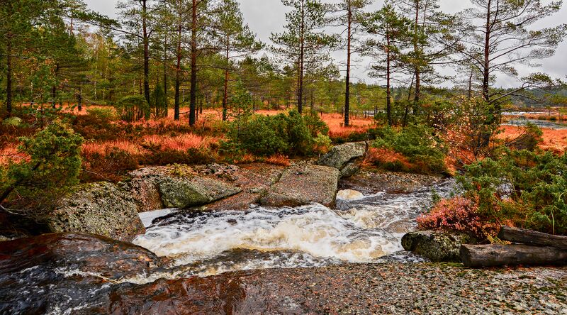 Fil:Fossåna Kalland 101015-2.jpg