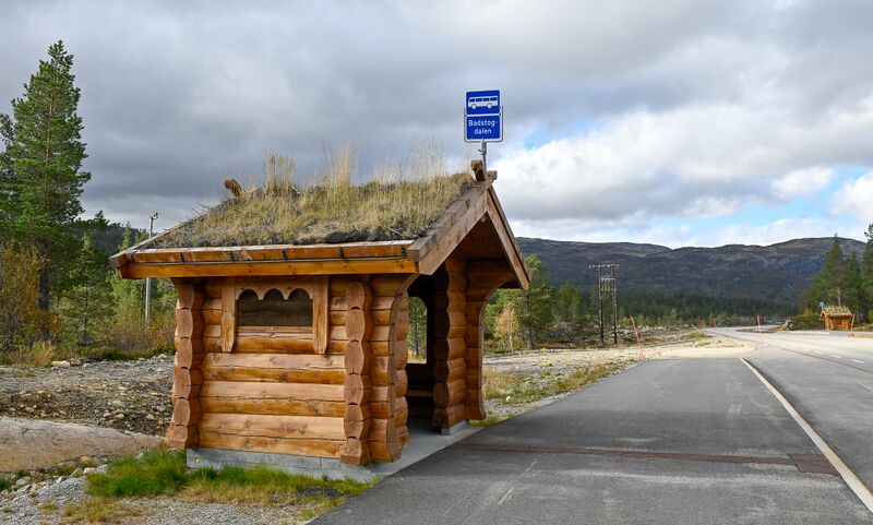 Fil:Badstogdalen bussholdeplass Bykle 270925-2.jpg
