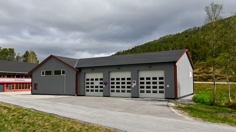 Fil:Hovden brannstasjon 230525.jpg