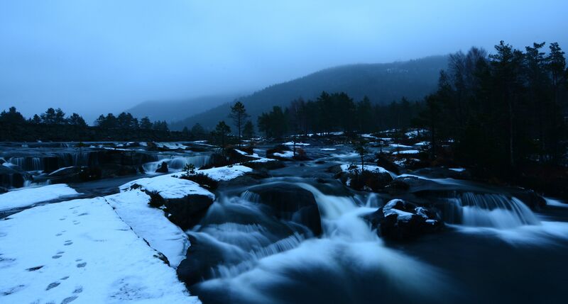 Fil:Syrtveitfossen Evje 090117.jpg