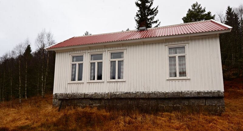 Fil:Abusland skulehus 271114.JPG