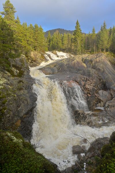 Fil:Grindeskarfossen 191225-2.jpg