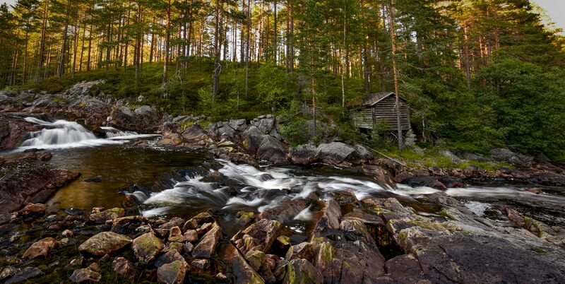 Fil:Vatnedalselva Risdal Mykland 020917.jpg