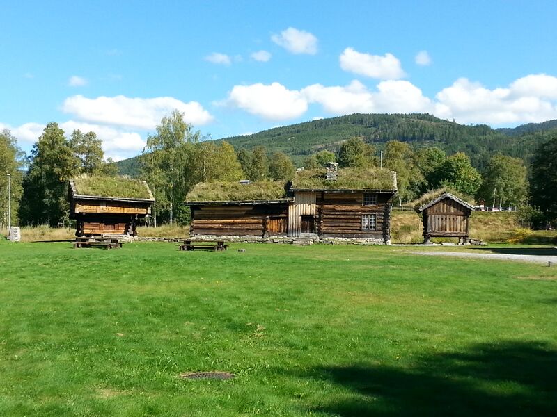 Fil:Bygland tun 2014.jpg