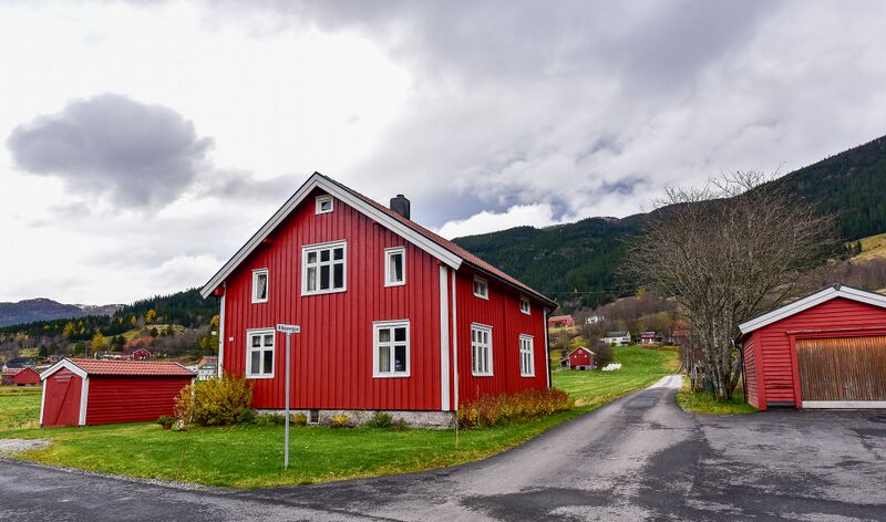 Fil:Rikesvegen Valle 270817-3.jpg